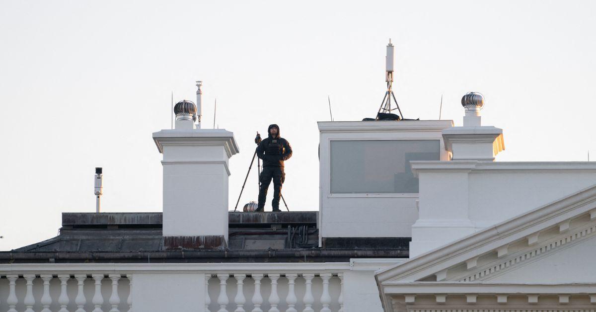 A rogue Secret Service sniper sends an email demanding bosses go