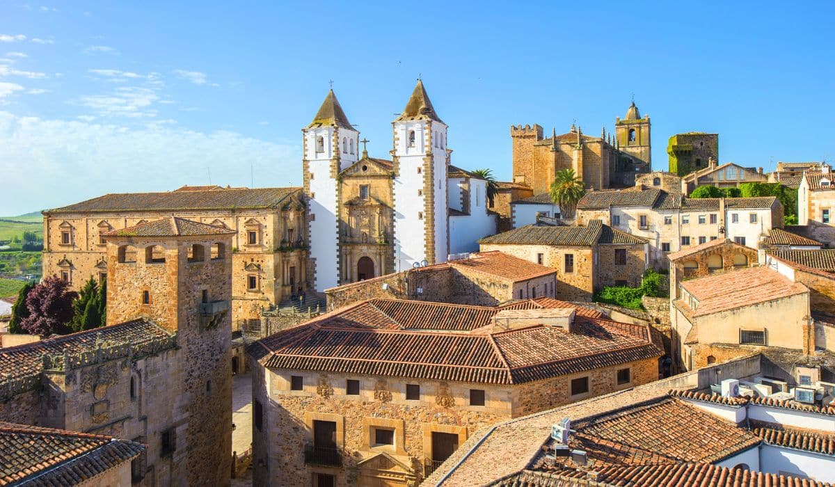 This Spanish Community Is Offering Up To €15K To Digital Nomads To Move In