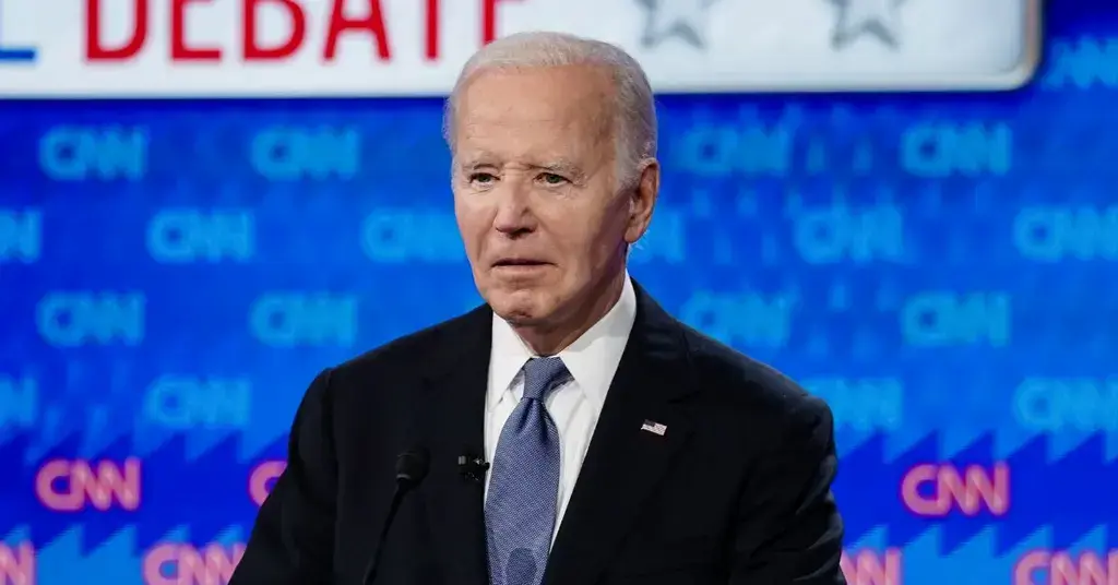 Trump leads Kamala Harris to use the 25th Amendment to immediately boot Biden