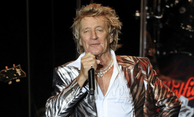 Friends of Rod Stewart fear that rock legend will drink himself to death