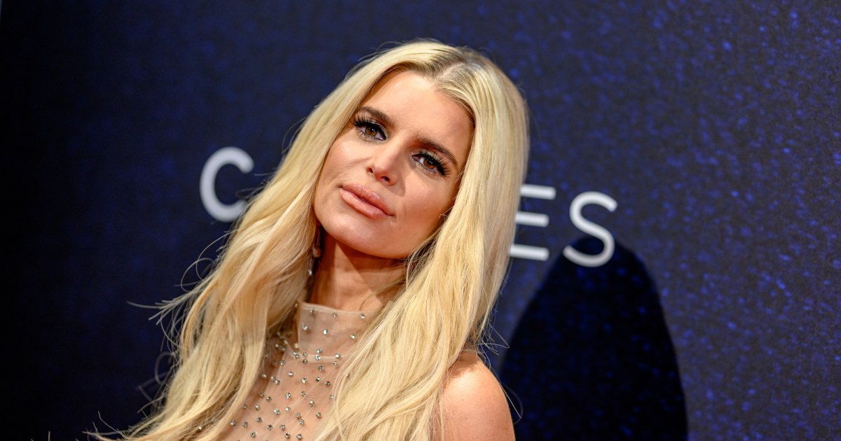 Jessica Simpson's daughter Birdie looks just like her twin brother in a rare photo