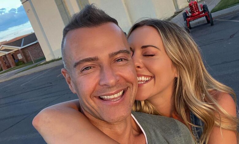 Joey Lawrence's wife posted a cryptic message before filing for divorce