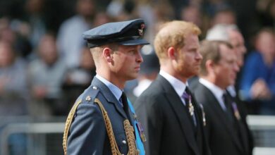 Prince William and Prince Harry avoid each other at uncle's funeral