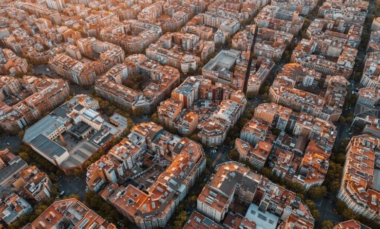 Tourist Flat Sector In Barcelona Demands €3bn Compensation Following License Crackdown