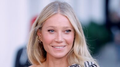 Gwyneth Paltrow celebrates 6th wedding anniversary with sexy photo