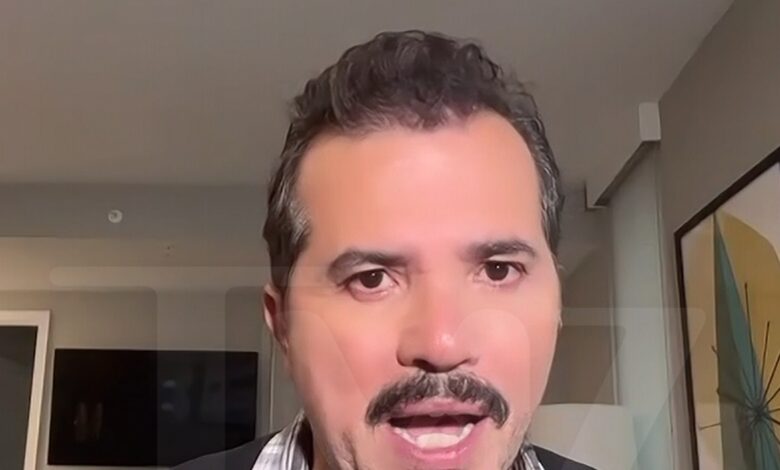 John Leguizamo says Kamala Harris needs endorsement from Latino celebrities to get elected