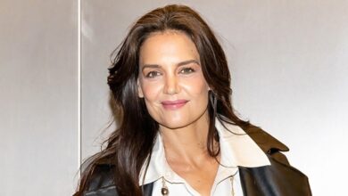 Katie Holmes' Exact Metallic Flats are now 23% off on Amazon