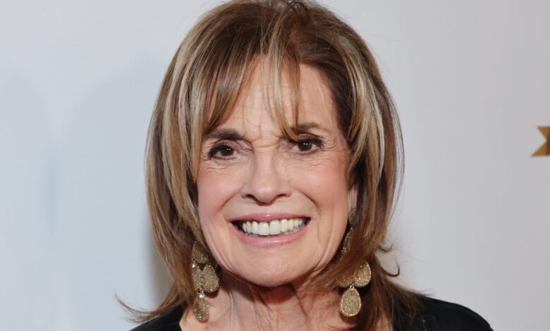 Linda Gray Pitching film from Dallas featuring a ghostly Southfork