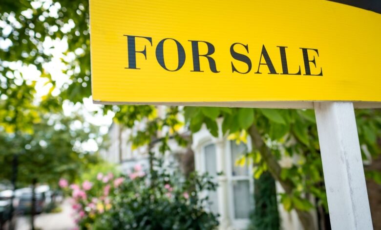 More and more home sellers are withdrawing their offers