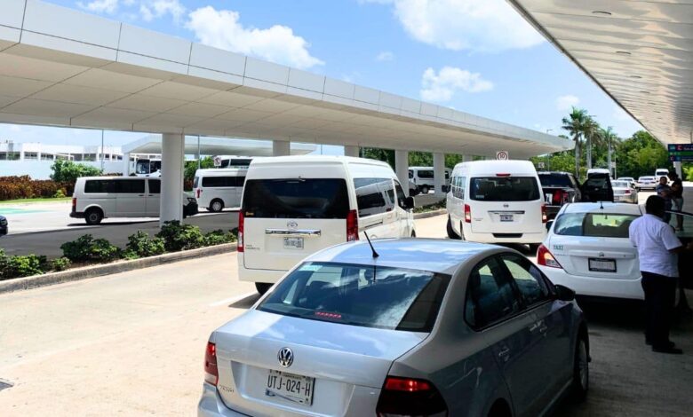 New Protests Against Uber Block Cancun’s International Airport Entrance