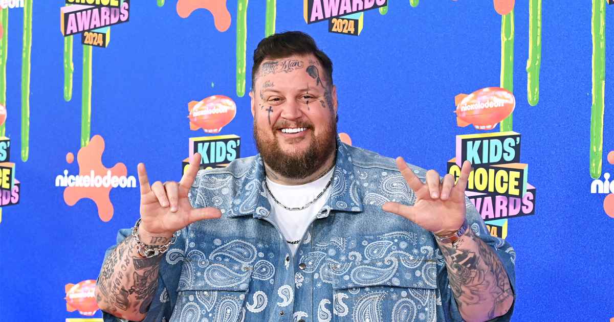 Jelly Roll reveals his ideal date night with Bunnie XO, more fun facts