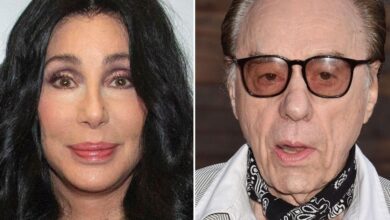 Cher slams iconic director after he finds her difficult to work with