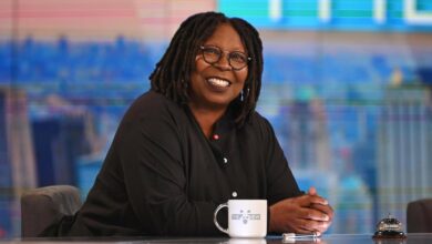 Whoopi Goldberg tells the crowd she 'likes to be eaten'