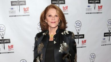 Allison Janney, Sarah Paulson and more react to Linda Lavin's death