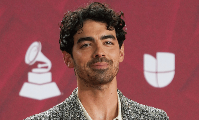 Joe Jonas Claims Hollywood A-Lister 'Hosted' Him for a Year