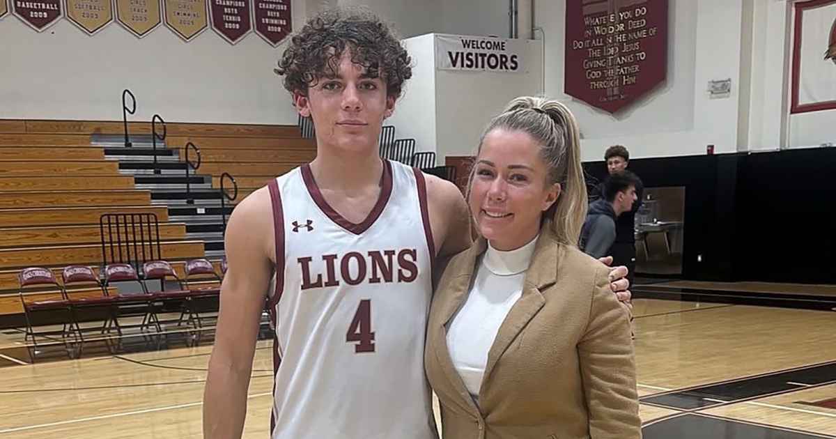 Kendra Wilkinson celebrates his son's joining the Varsity basketball team