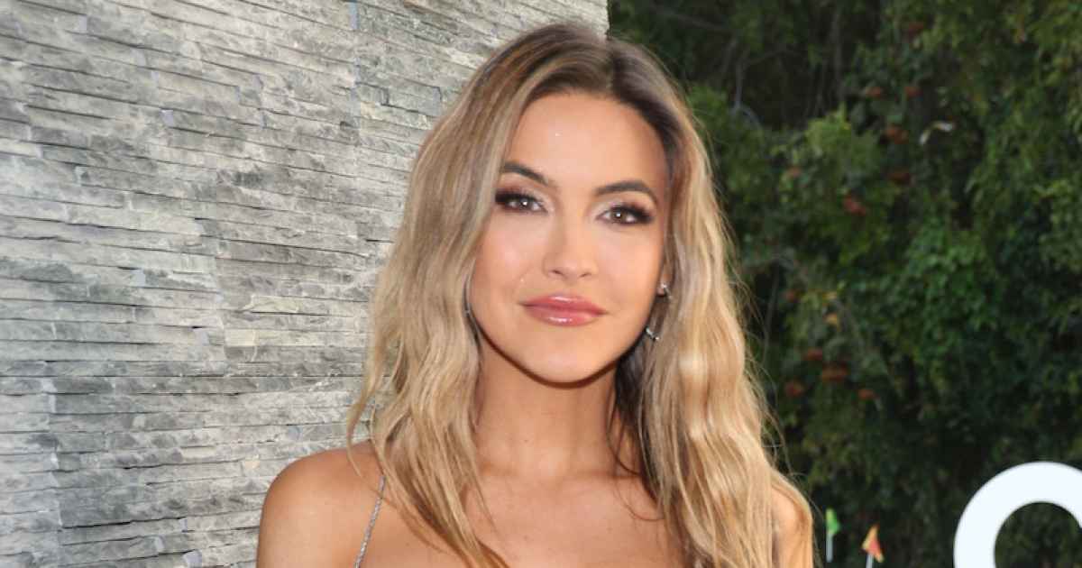 Chrishell Stause Says She 'Froze in Fear' During L.A. Wildfire Evacuation