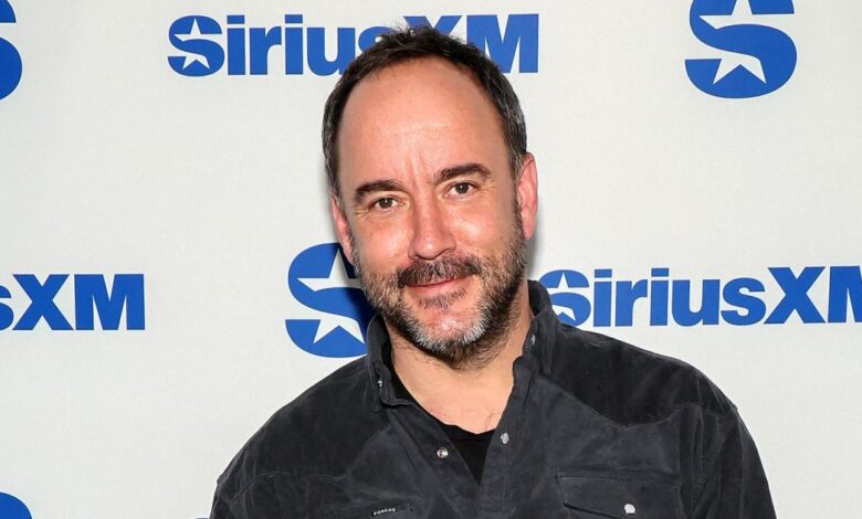 Dave Matthews falls from the Fireaid concert due to family disease