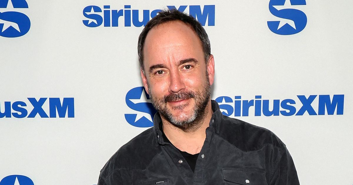 Dave Matthews falls from the Fireaid concert due to family disease