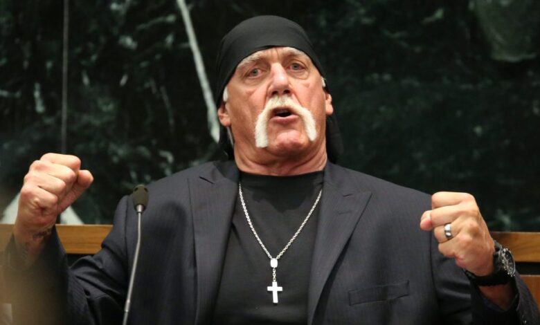 Hulk Hogan heavily booed during 'Monday Night Raw' Netflix debut