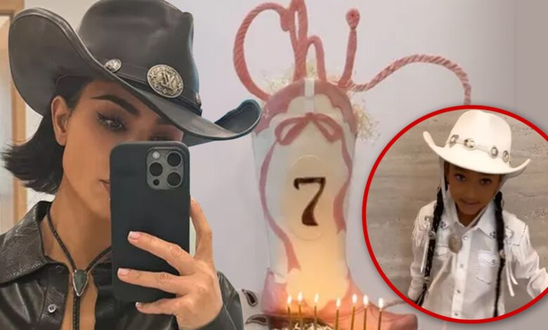 Kim Kardashian throws the 7th birthday Bash with Cowgirl theme for Chicago