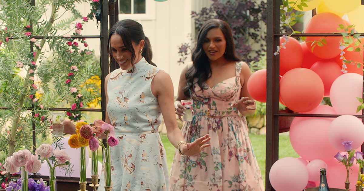 Mindy Kaling Praises Meghan Markle's Cooking Skills: 'Blew Me Out of the Water'