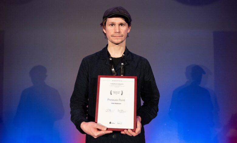 Pelle Rådström wins the Nordic Series Script Award for 'pressure point'