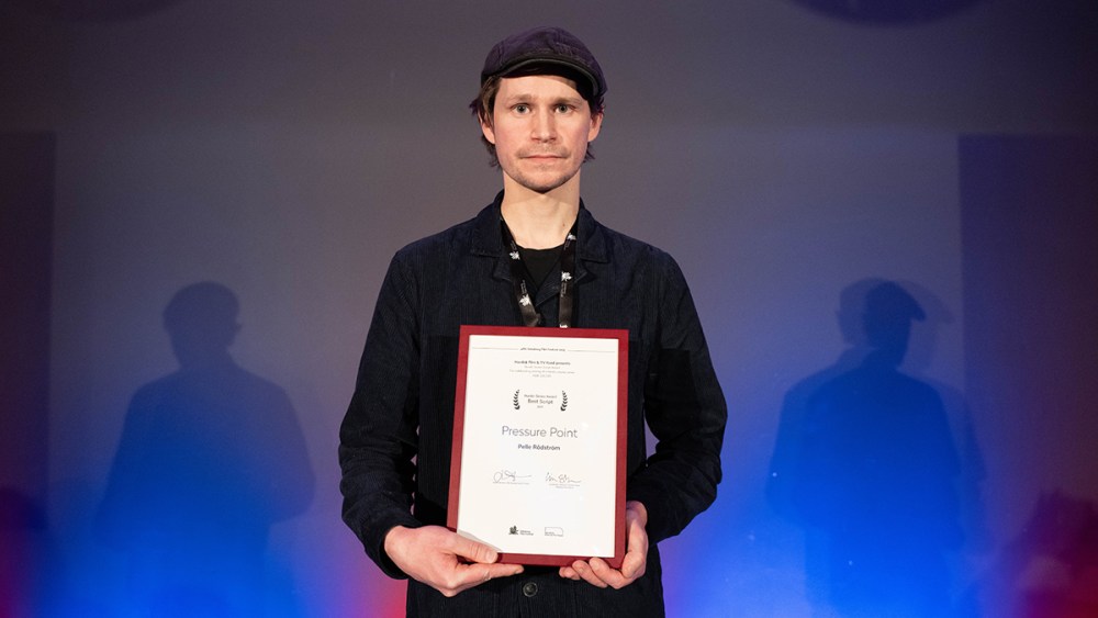 Pelle Rådström wins the Nordic Series Script Award for 'pressure point'