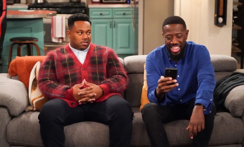 'The Neighborhood' spinoff starring Marty and Malcolm in the works at CBS