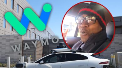 Waymo driverless car drives passenger in circles - VIDEO