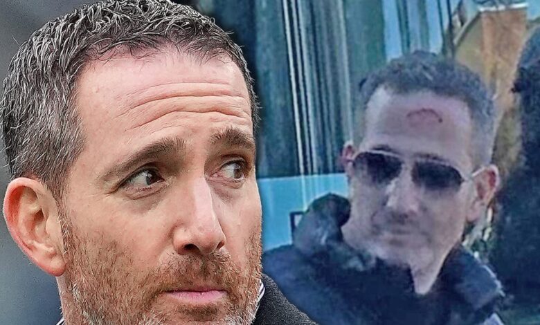 Eagles GM Howie Roseman Blinded at Super Bowl Parade after beer can chase