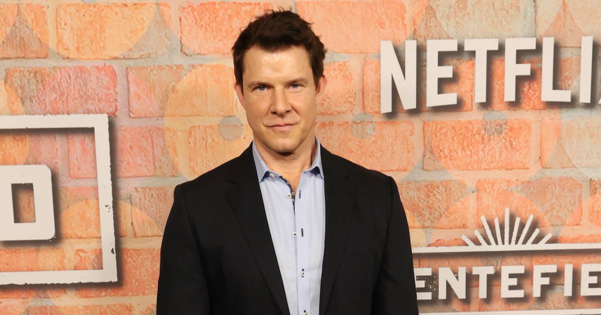Eric Mabius does not argue after he allegedly torn the hair of the woman