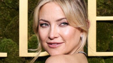 Kate Hudson makes ordinary gender confession while he poses almost naked