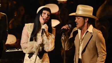 Lady Gaga, Bruno Mars sings 'California Dreamin' at Grammy