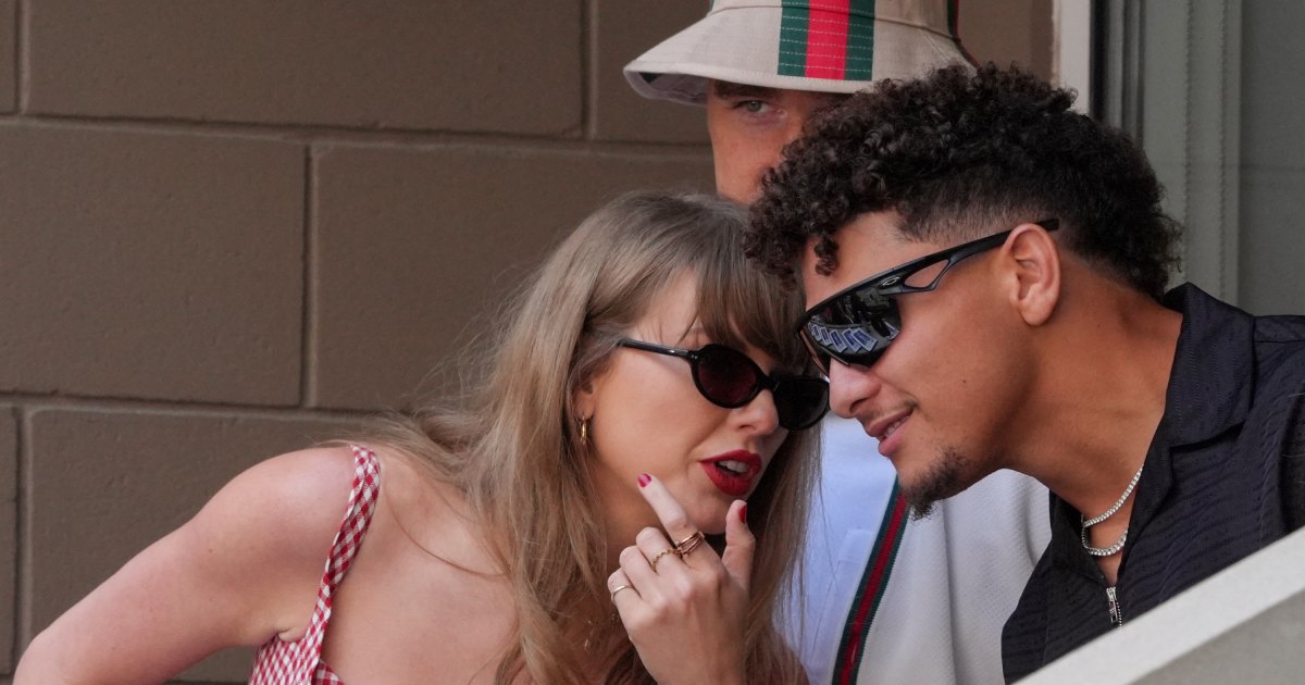 Patrick Mahomes praises Taylor Swift for 'inspiring billions'