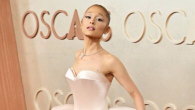 Ariana Grande Kanals Wicked's Glinda at 2025 Oscars Red Carpet