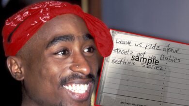 Early Tupac Shakur numbers and Sell texts for $ 250,000