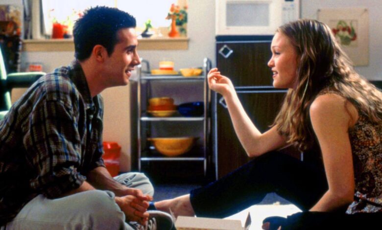 Julia Stiles felt slimy for dance scene in Freddie Prinze Jr. ROM-COM