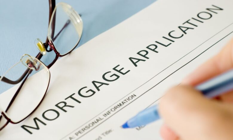 Mortgage applications climb as the rates continue to fall