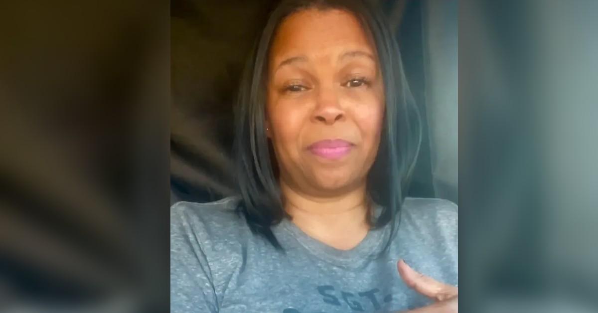 View Girl Band Star Dawn Robinson from the 90s reveal that she is homeless and sleeps in her car