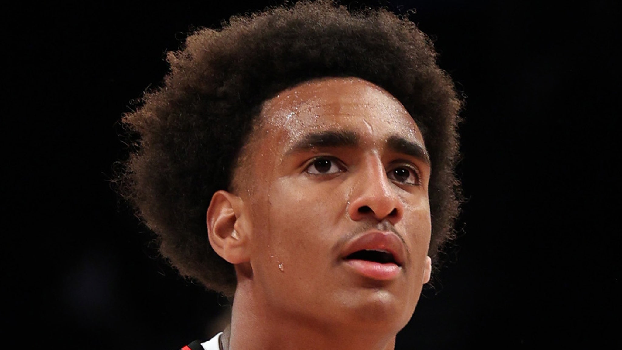 Alijah Arenas, the son of Gilbert, seriously injured in car accident, placed in induced coma