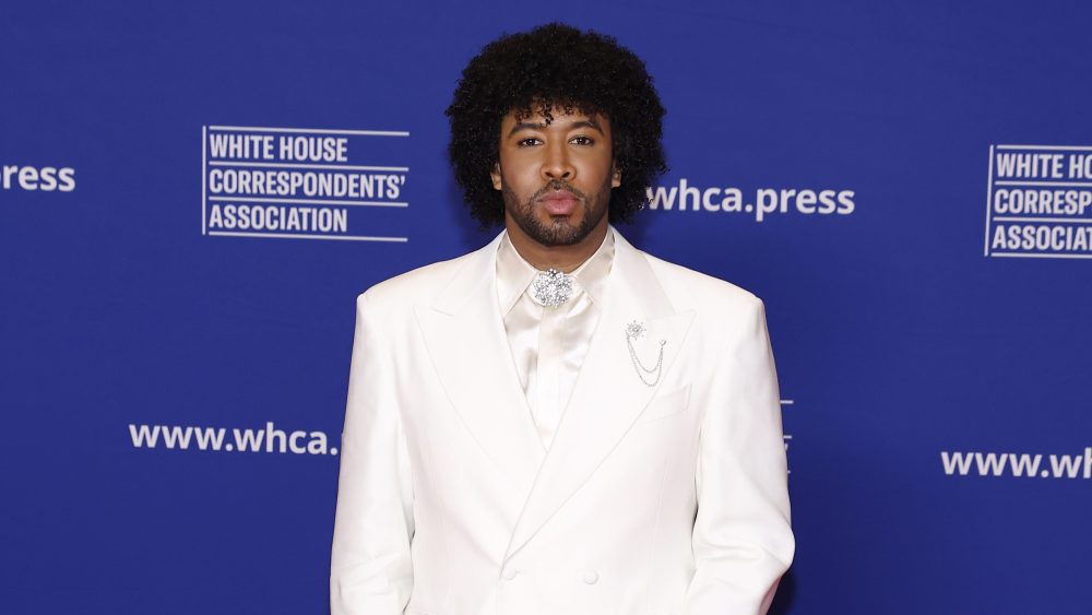 Chief of the White House 'Chief: Journalists are' tested, attacked '