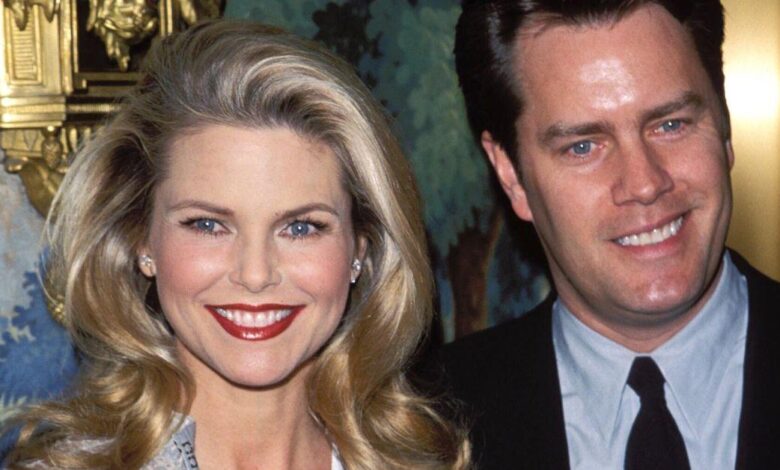 Christie Brinkley says that the man cheated on teenager in 'tortured' marriage