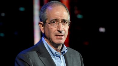 Comcast sees Q1 profit dip on cable, advertising income falls