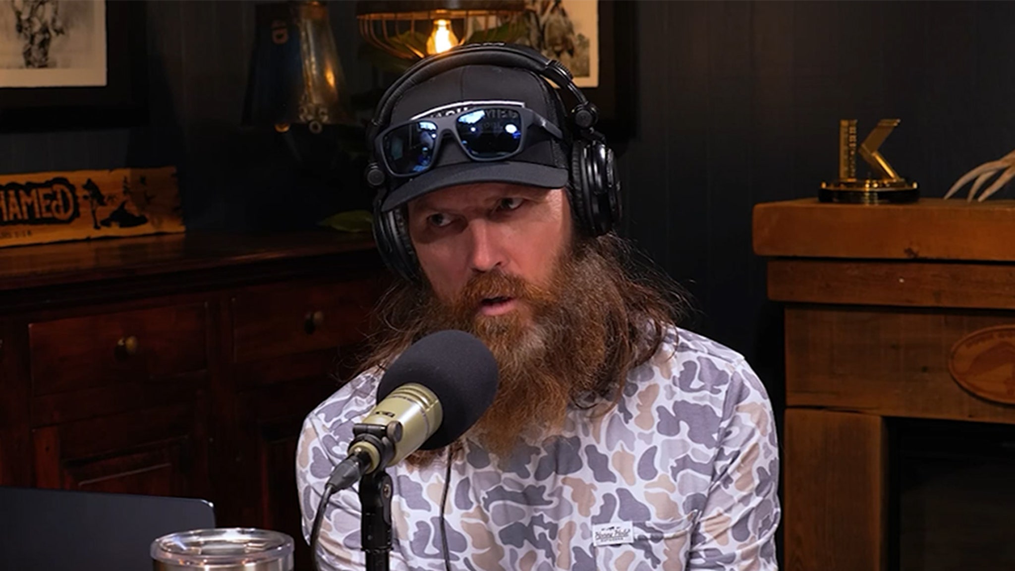 'Duck Dynasty' Star Phil Robertson 'Not Good' in the midst of Alzheimer's struggle