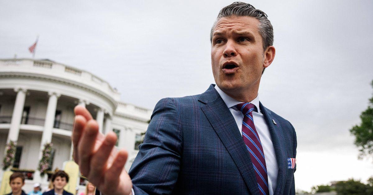 Former adviser turns Pete Hegseeth as all the photo pops, no leadership