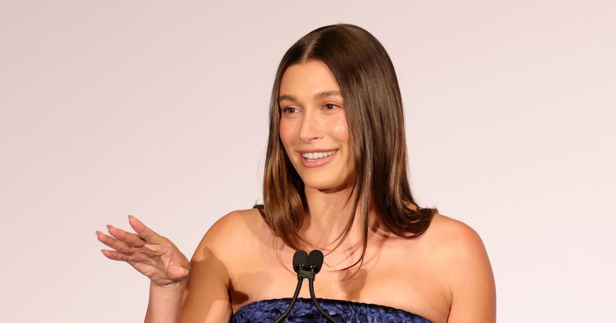 Hailey Bieber Honors husband Justin after Win Beauty Innovator Award