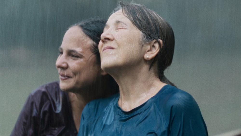 IFF Panama opens with Panama's 'beloved Tropic'