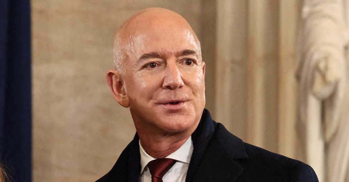 Jeff Bezos of Amazon is angry with a much -praised theater show in London