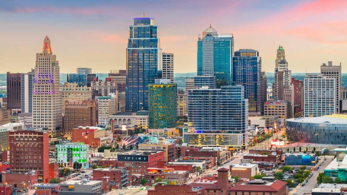 Randell Gillespie called President of Leaderone